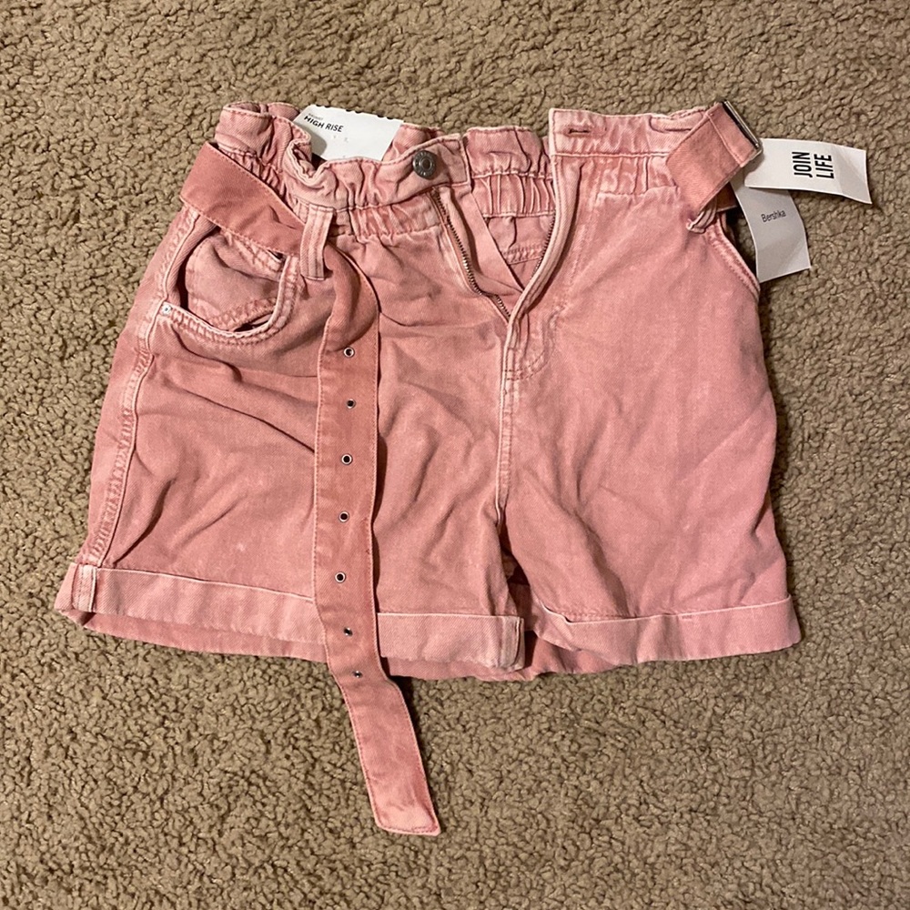 Berksha NWT Pink Skinny High Rise Belted Cuffed Shorts